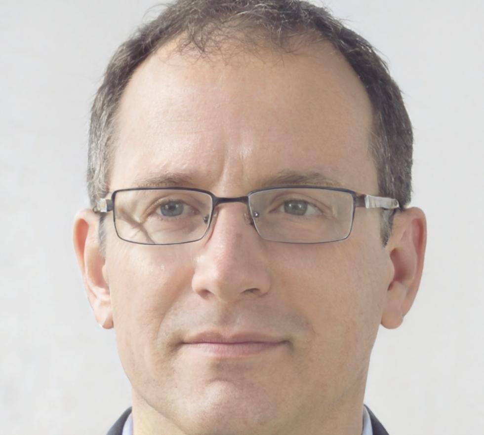 Professor Dr. Reinhard Kellmann